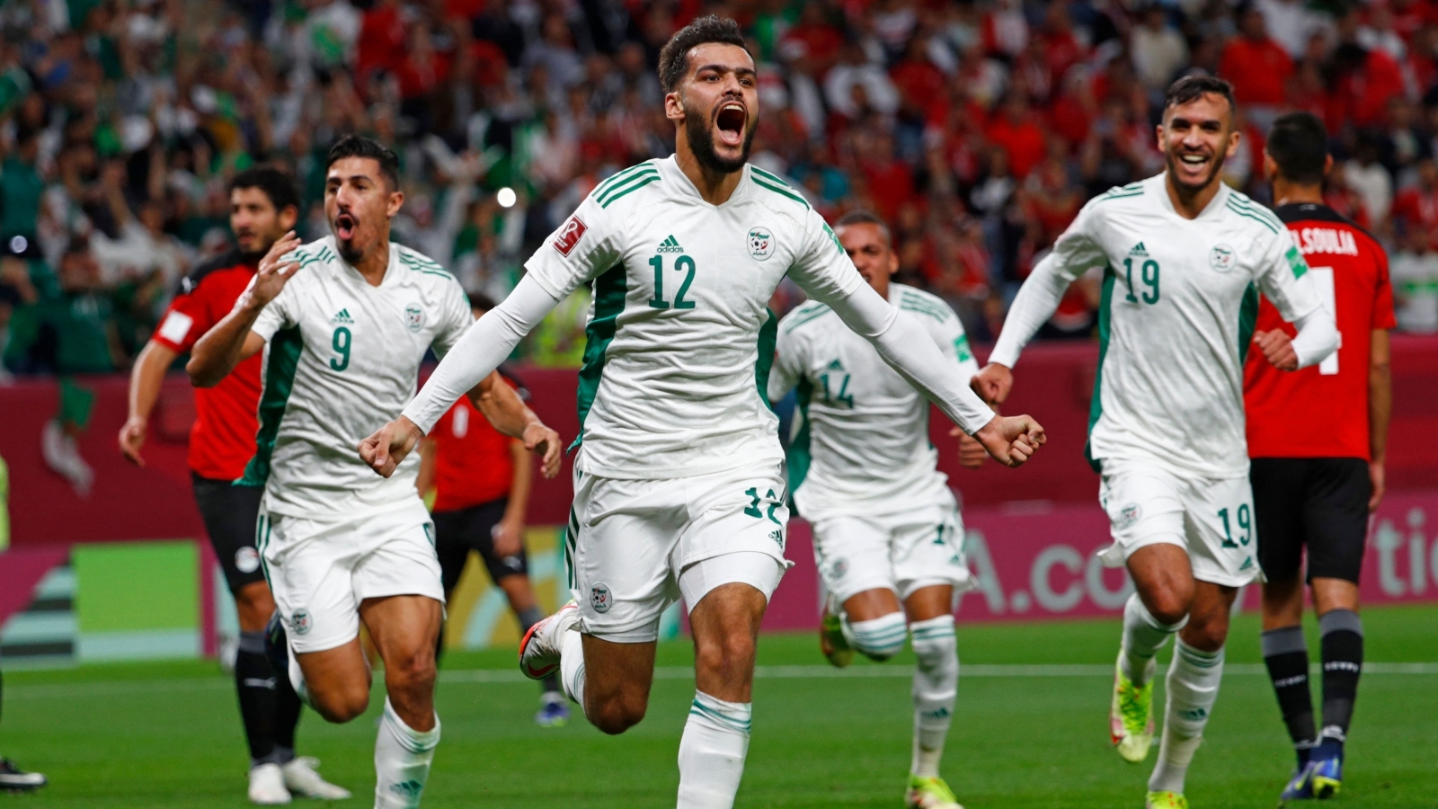 تشكيلة مباراة الجزائر والمغرب