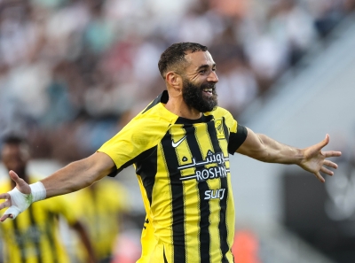 كريم بنزيما في المباراة الودية بين الاتحاد وفارينزي البرتغالي